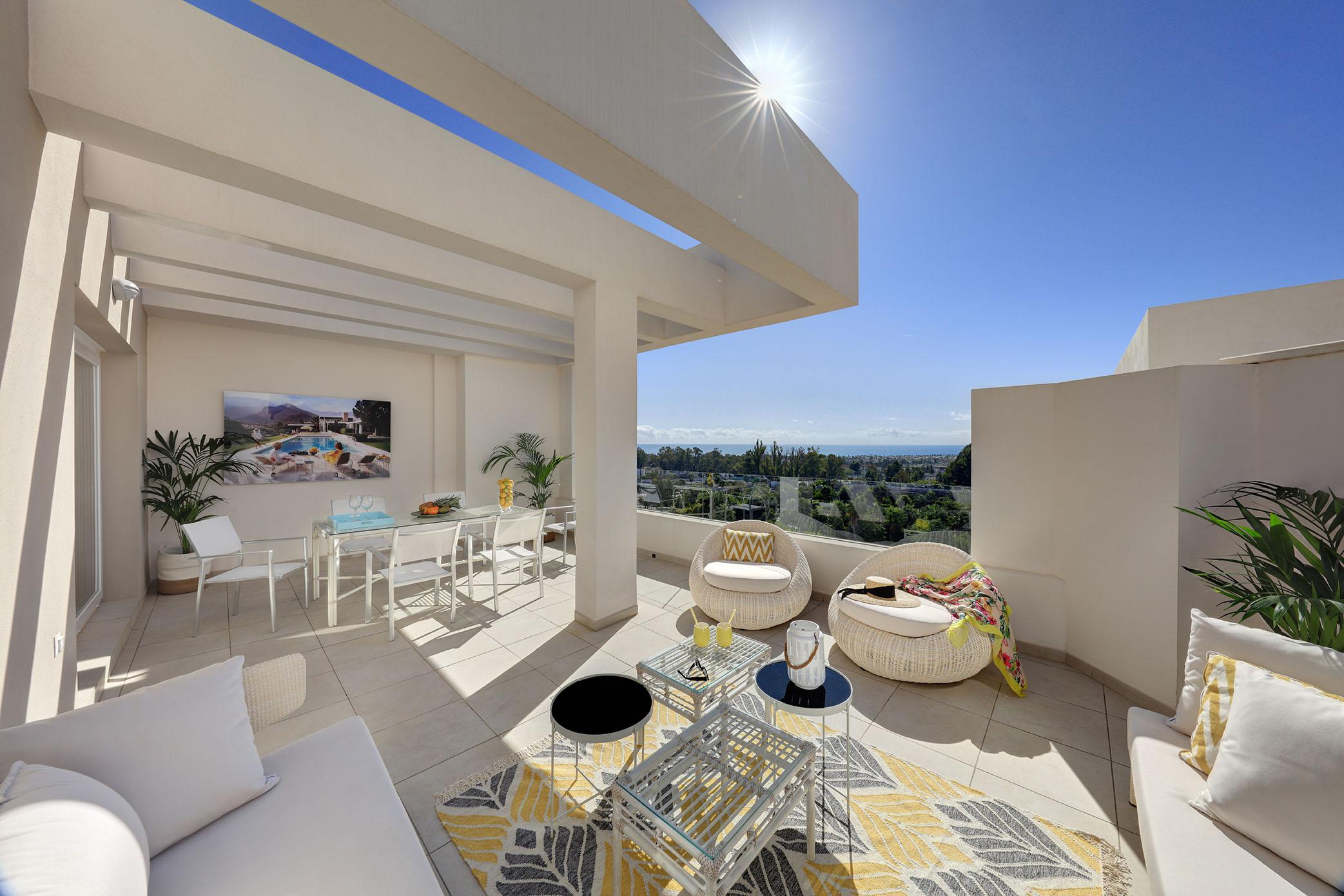 Building entrance and lobby area, new-build complex, Rodeo Alto, Marbella