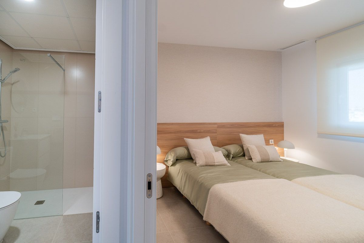 Bedroom in 3-bedroom apartment, Orihuela Costa