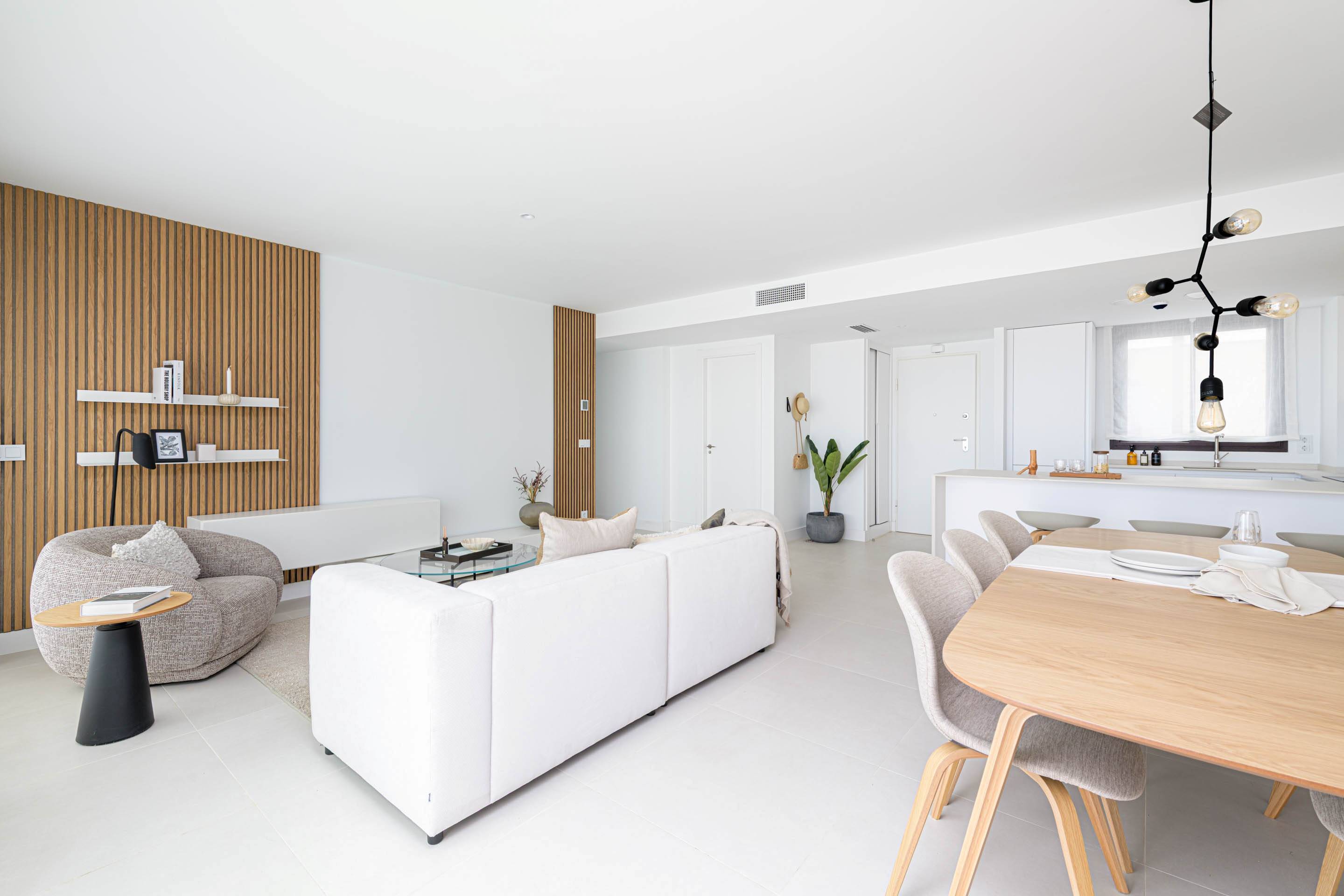 Open terrace with sun lounger space, new-build penthouse, El Higuerón