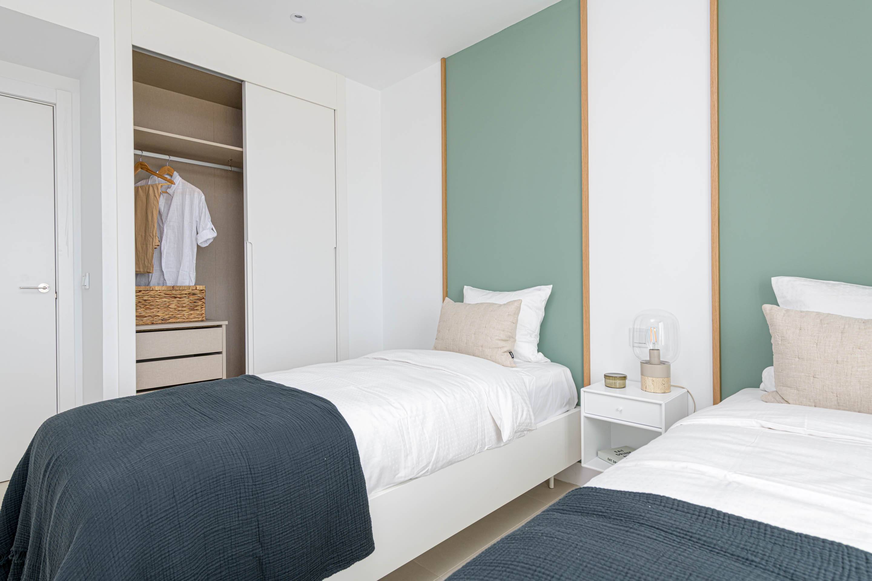 Master bedroom with en-suite access, new-build penthouse, El Higuerón