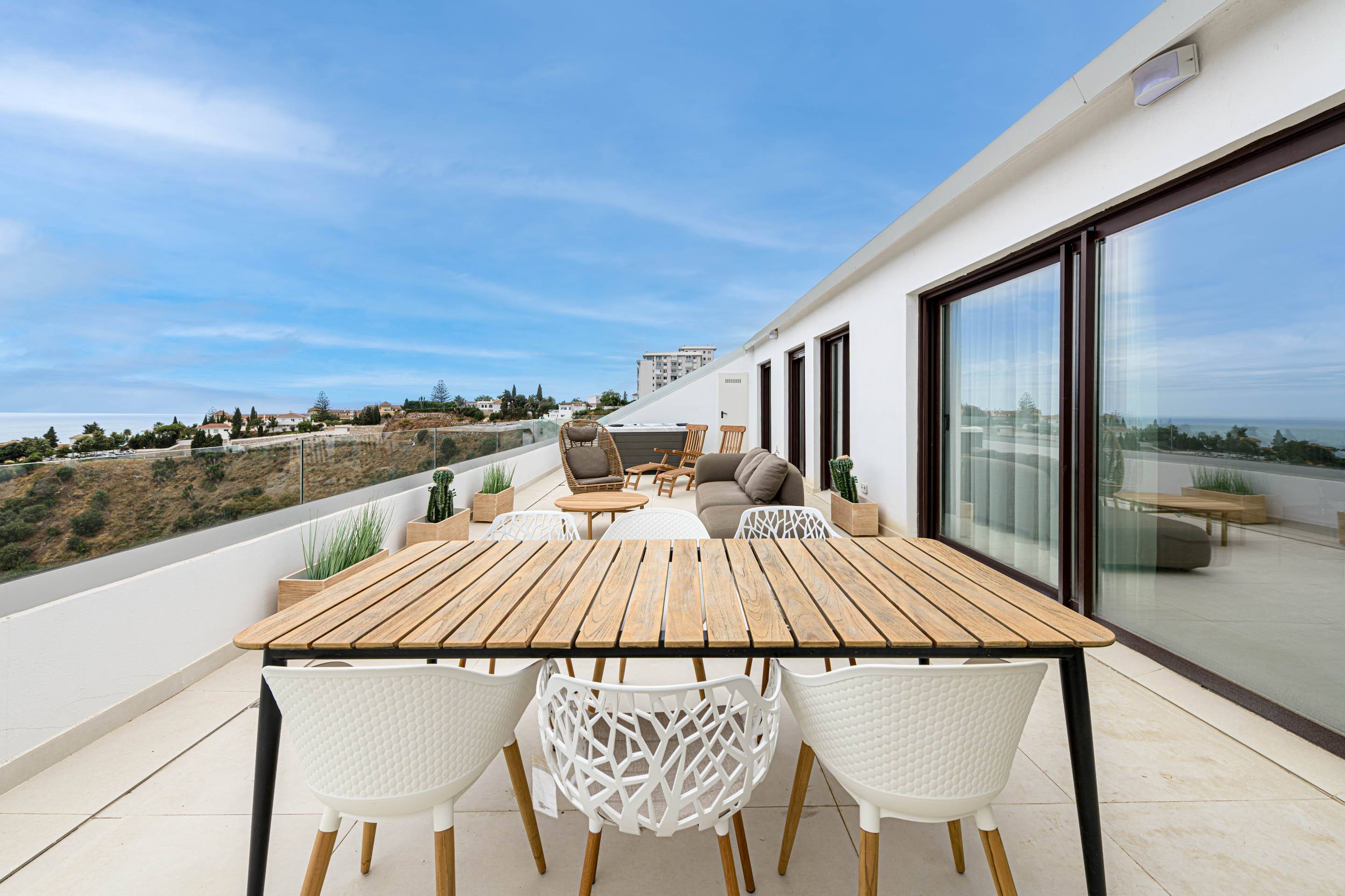 Ground-floor communal entrance, El Higuerón residential development