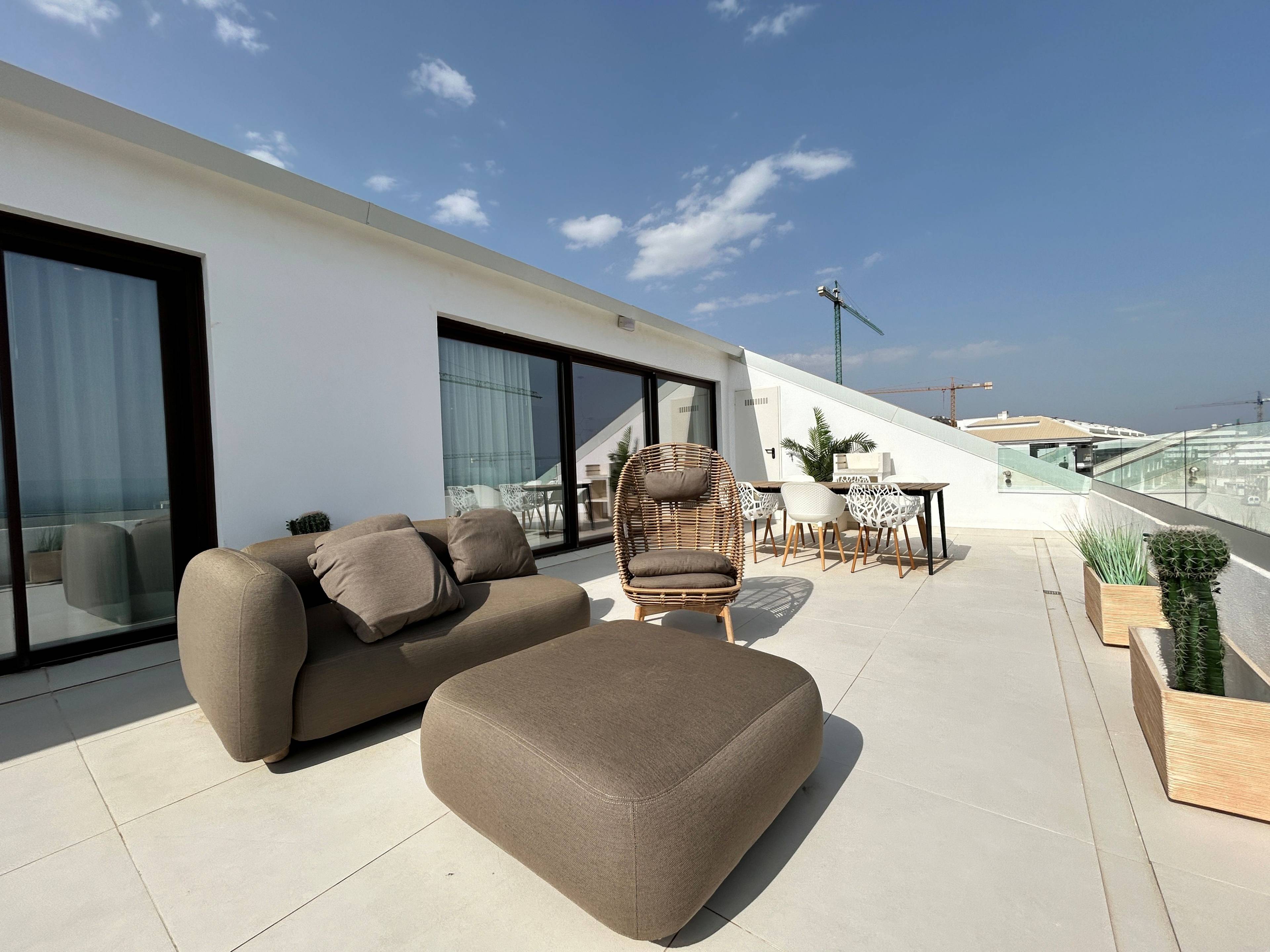 Third bedroom in 3-bathroom penthouse, El Higuerón, Fuengirola