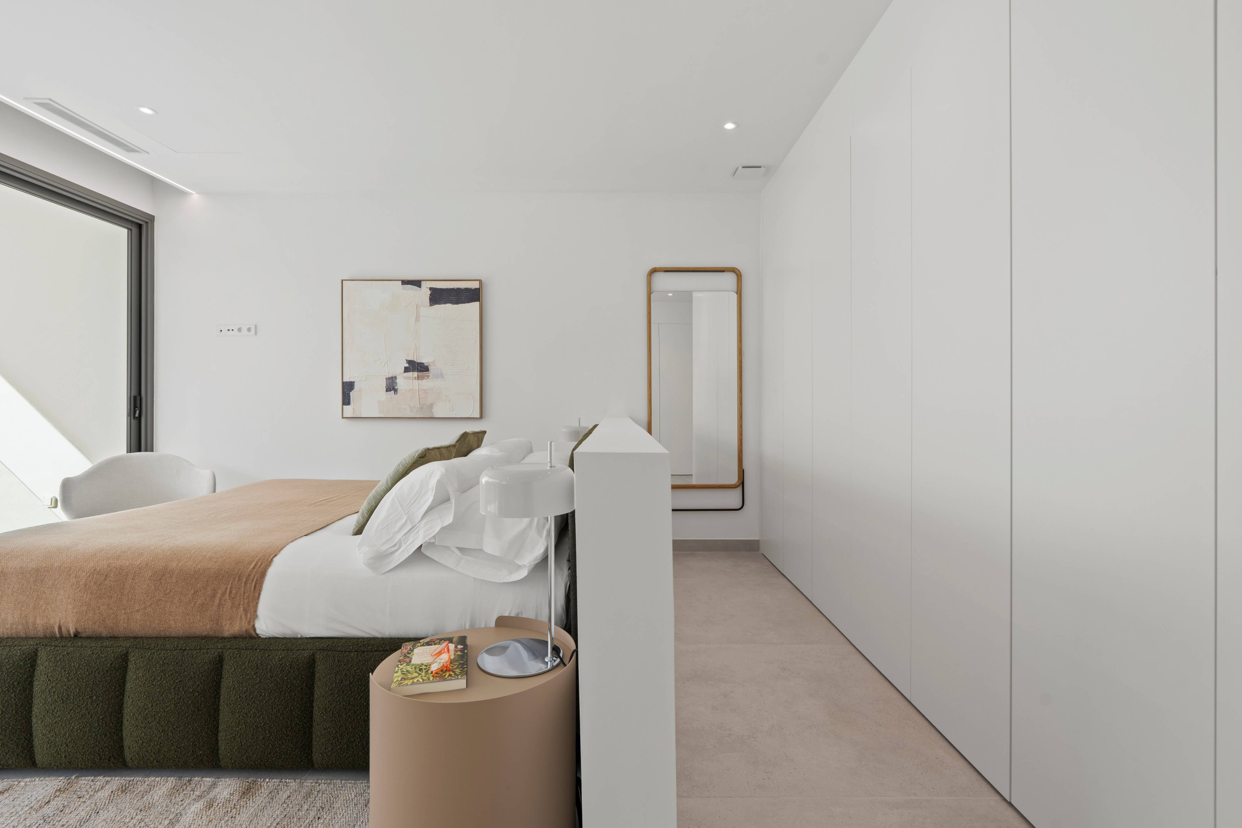 Detail of porcelain tile flooring, 3-bedroom villa, Rincón de Loix, Benidorm