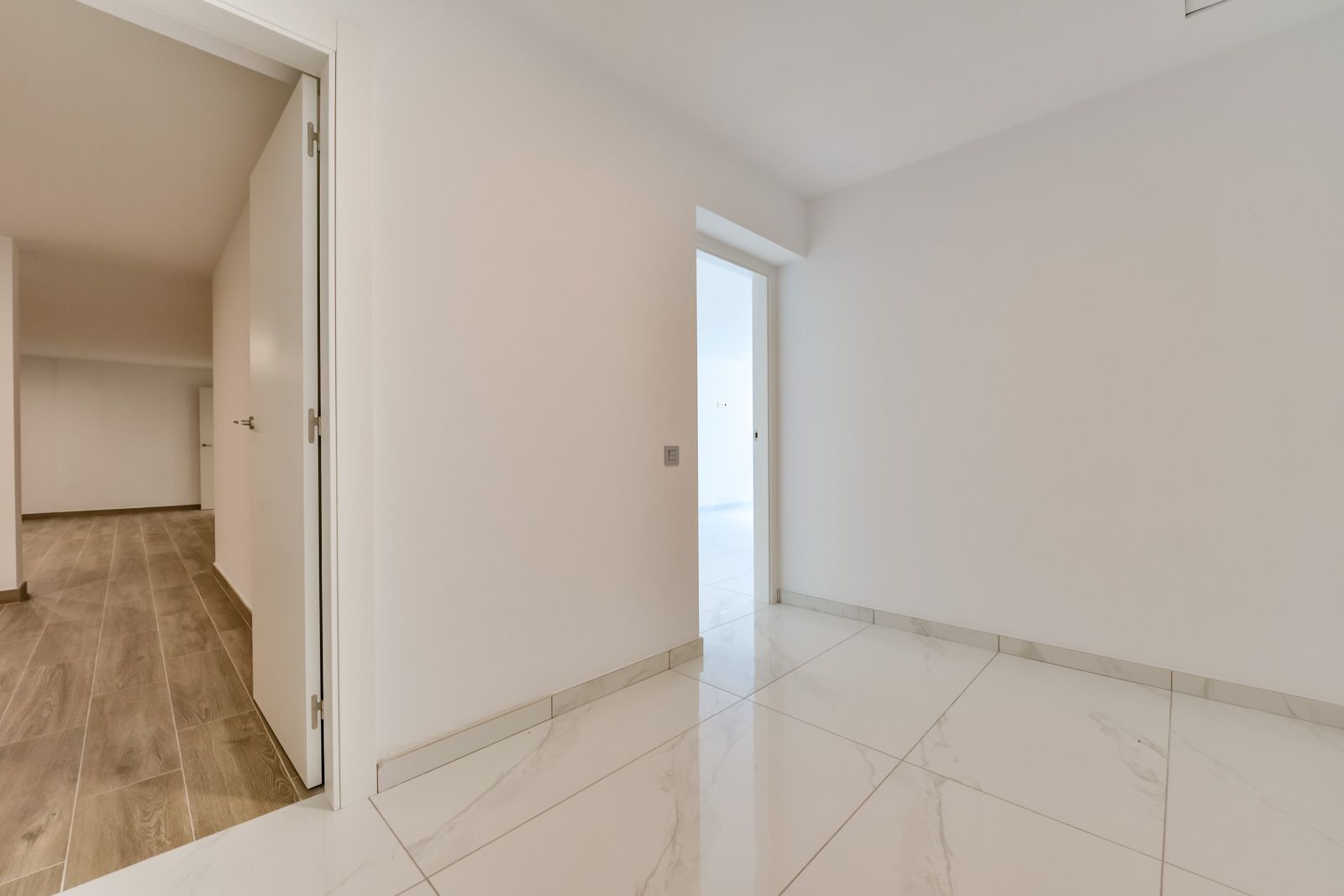 Bathroom vanity unit in new-build villa, Golf Bahía, Finestrat