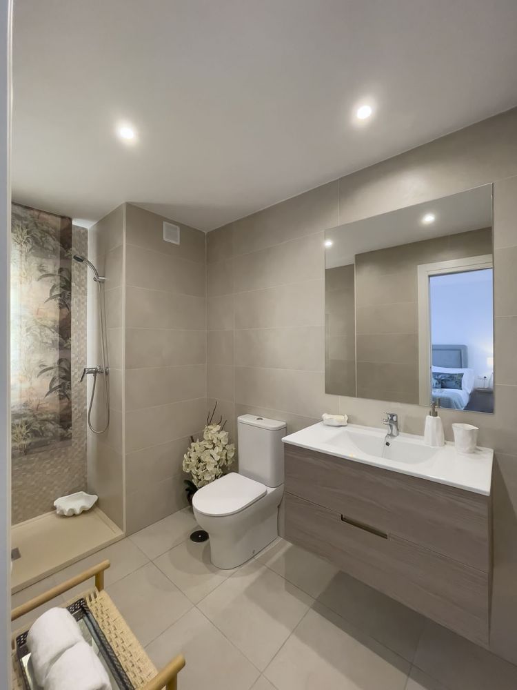 Kitchen with fitted units in new-build apartment, Rodeo Alto, Marbella
