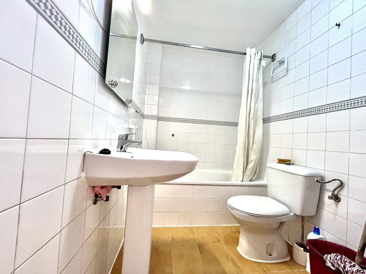 Ceiling and lighting in 1-bedroom apartment, Centro, Torrevieja