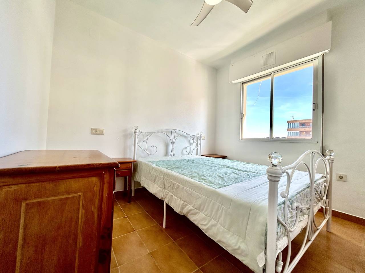 Wall detail and fittings in 1-bedroom apartment, Centro, Torrevieja