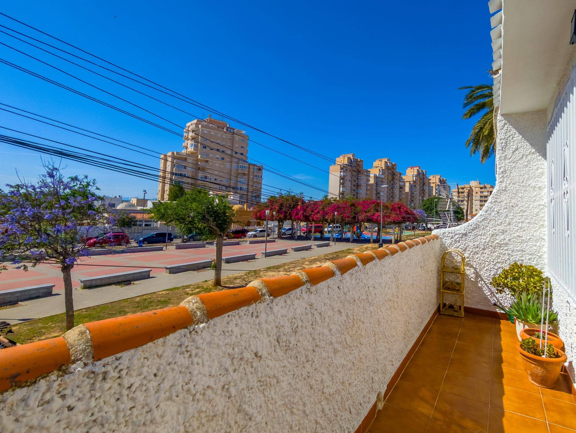 Solarium seating area with open views, villa in Playa del Cura