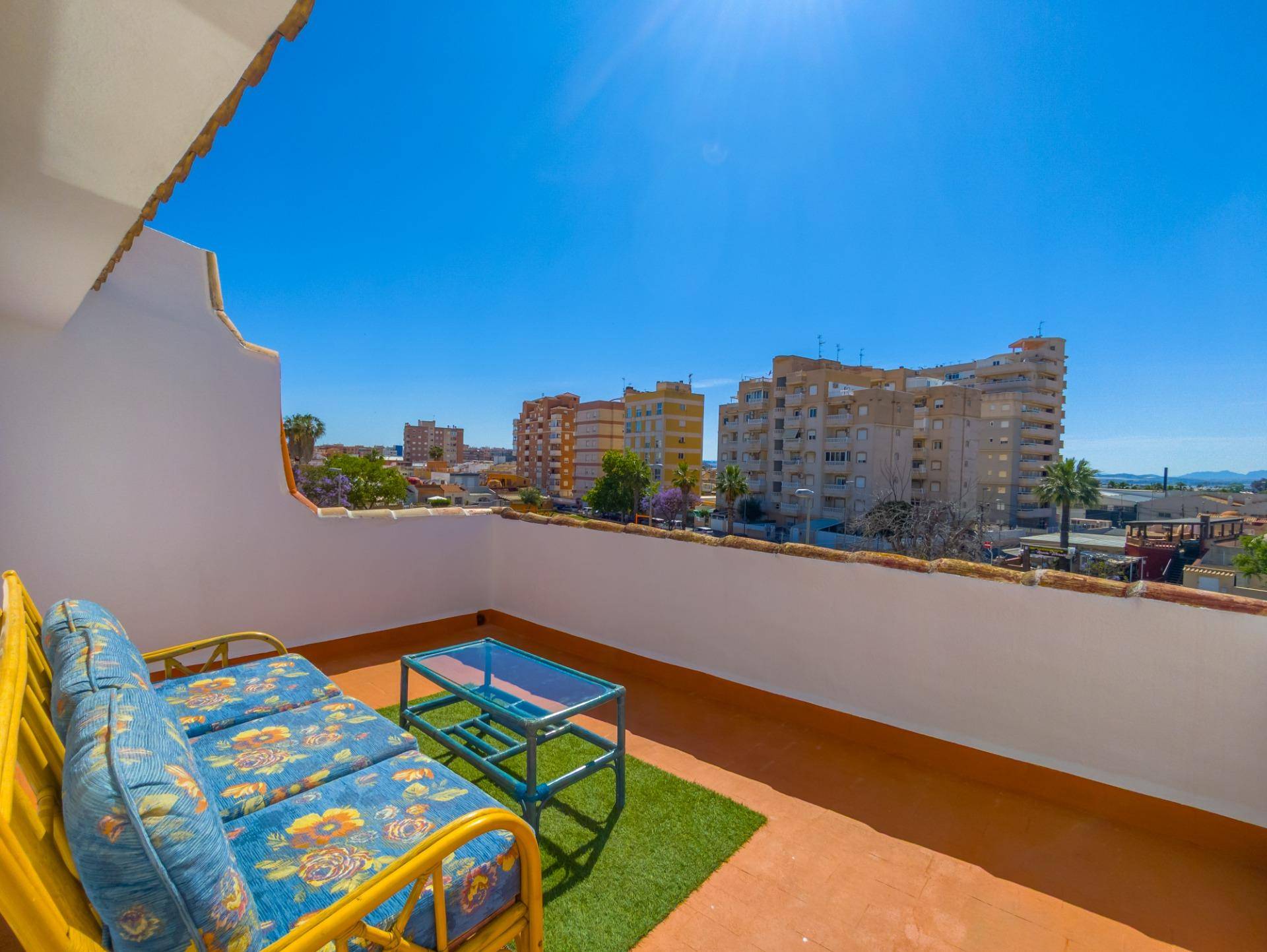Kitchen counter and appliances, villa in Playa del Cura, Torrevieja