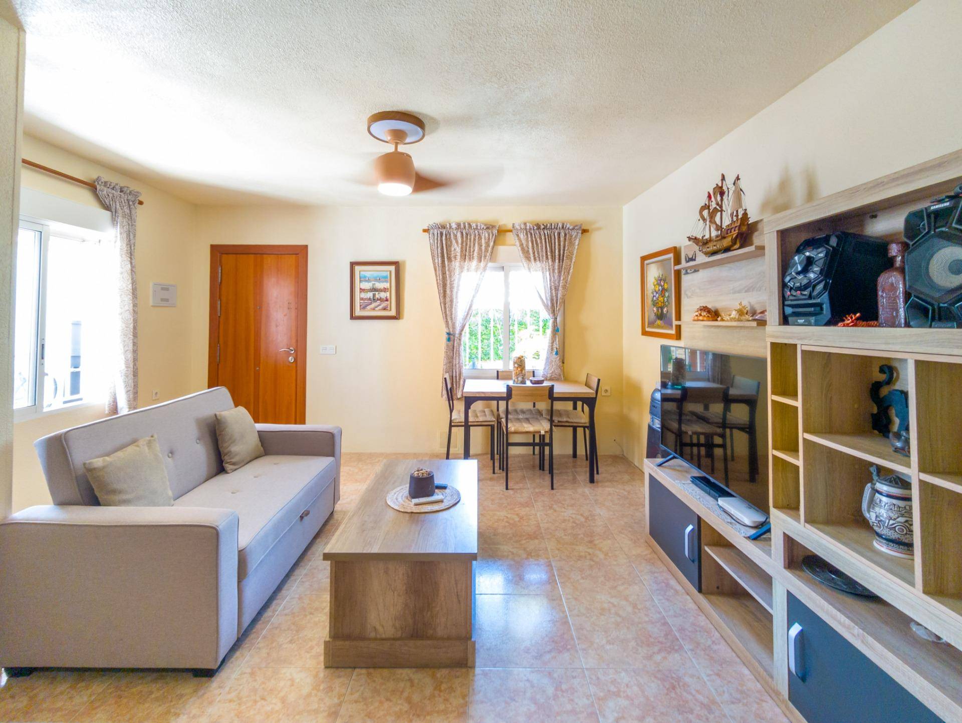 Second bedroom on second floor, 3-bedroom villa, Playa del Cura, Torrevieja