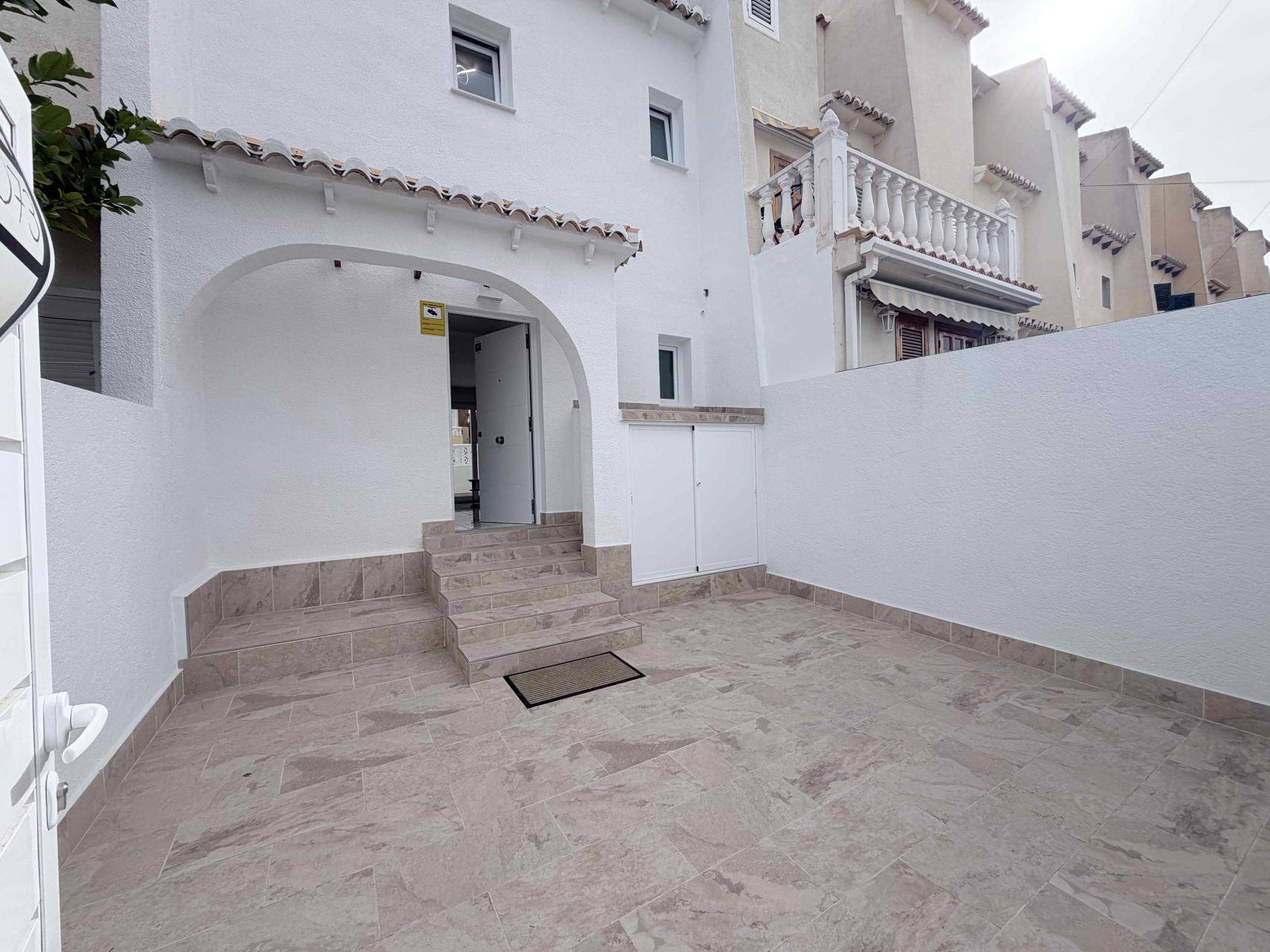 Second bedroom in 3-bedroom villa, La Siesta, Torrevieja