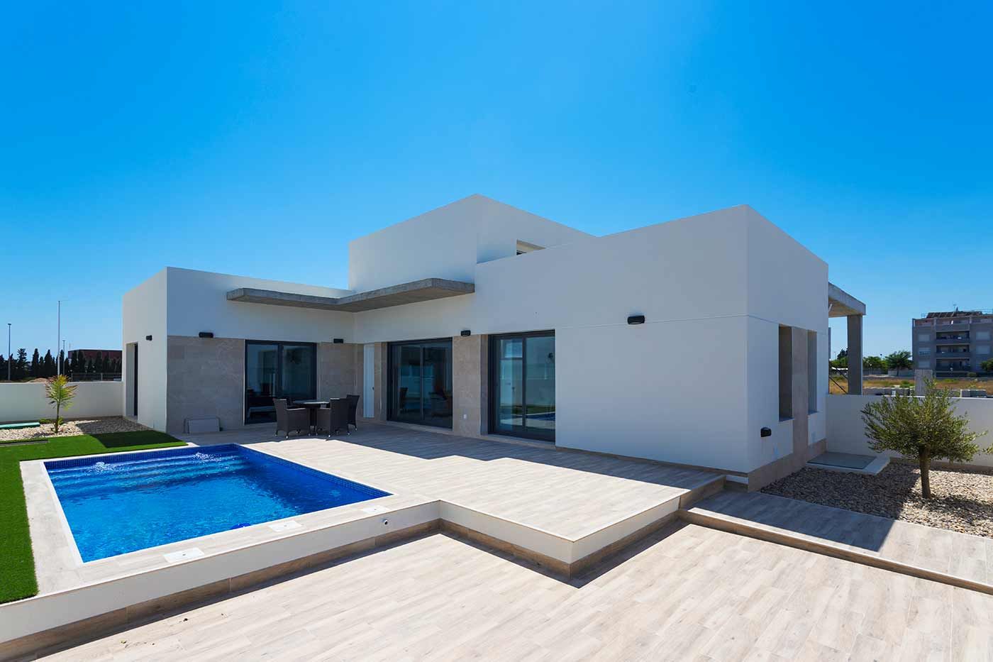 New-build villa for sale in Comunidad Valenciana, Daya Nueva - exterior front view of 3-bedroom property