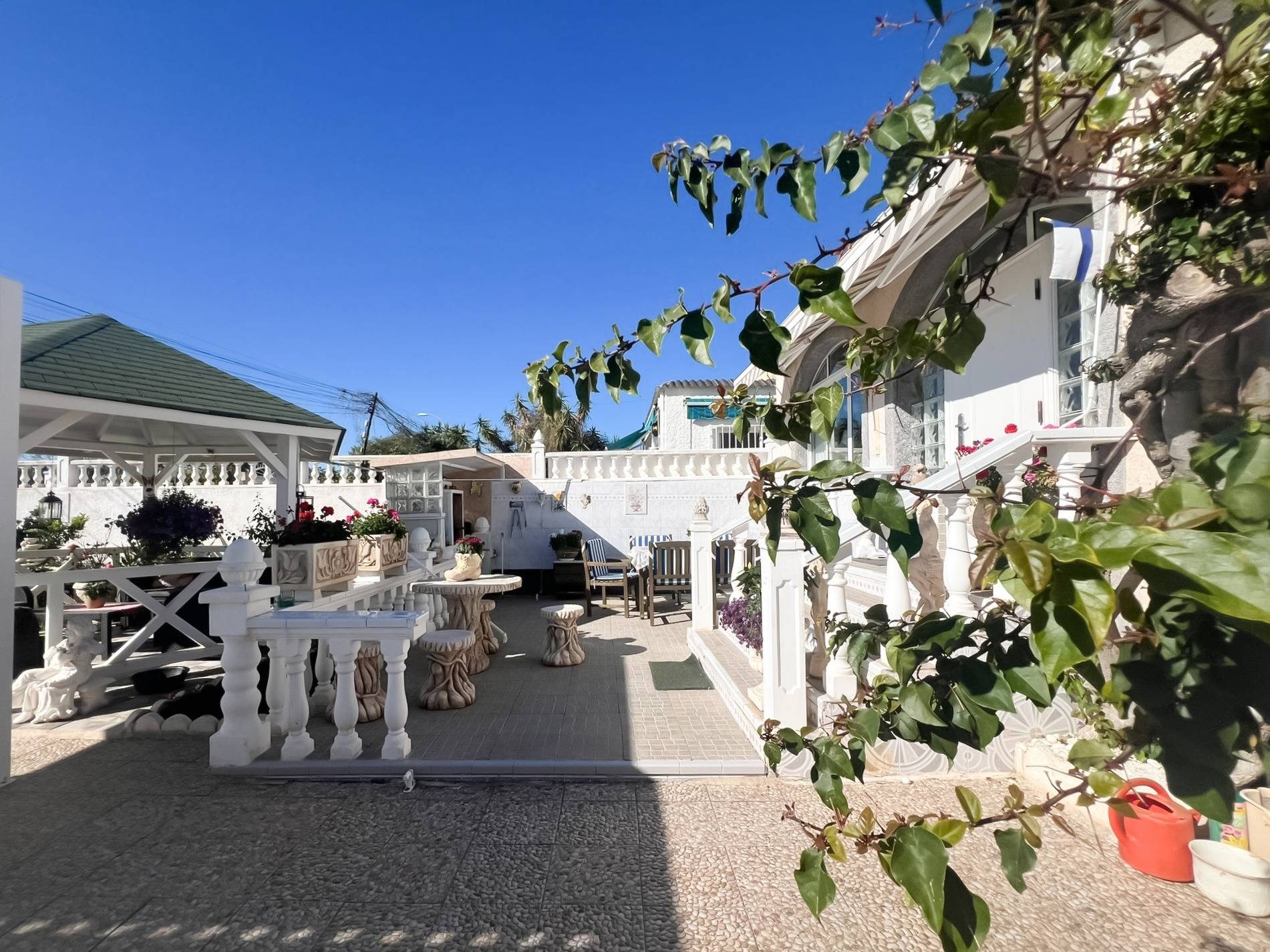 Front door and entrance surround of 3-bedroom villa, La Siesta, Torrevieja