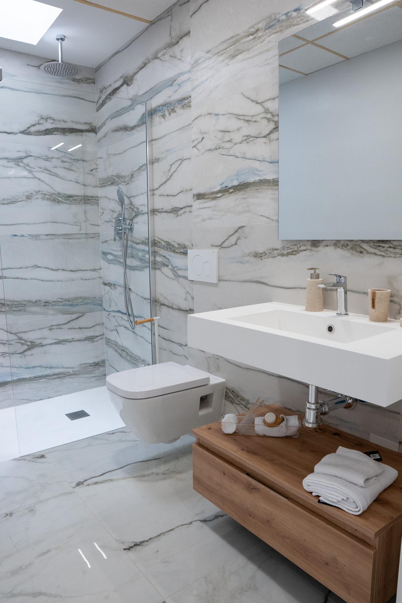 Second bathroom in 3-bedroom villa, Lo Marabú, Rojales
