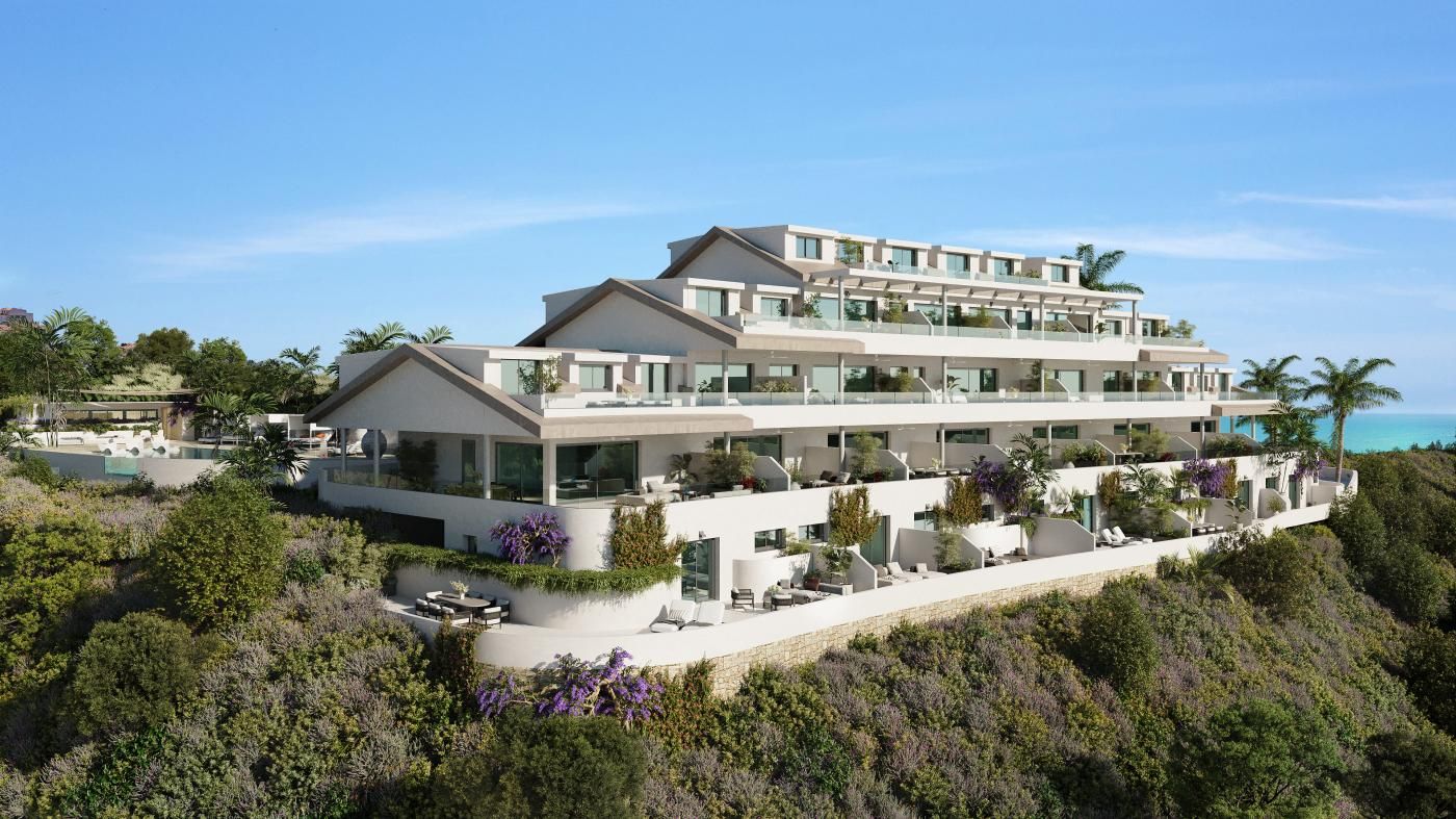 Penthouse for sale in 1ª Línea de Playa, Benalmádena - exterior view of new-build development
